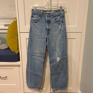 Levi’s rib cage straight ankle blue denim jeans (size 25)